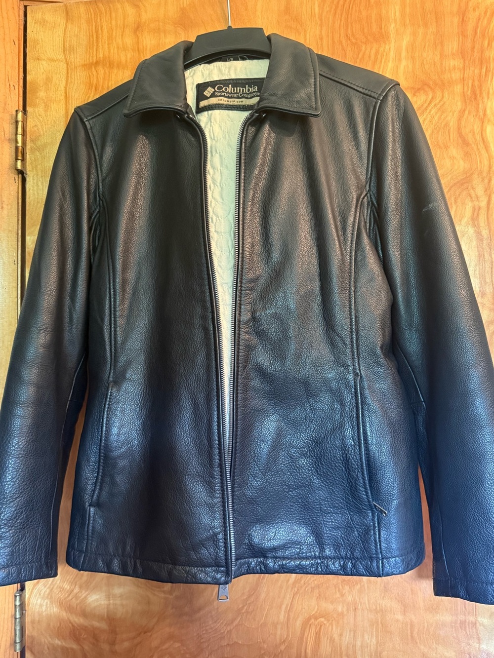 Vintage Columbia Black Leather Zip Jacket Mens size says Large fits like medium